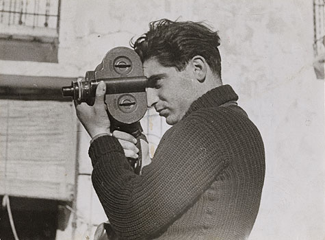 El fotoperiodista Robert Capa era de origen judío húngaro, pero nunca había sido creyente. 