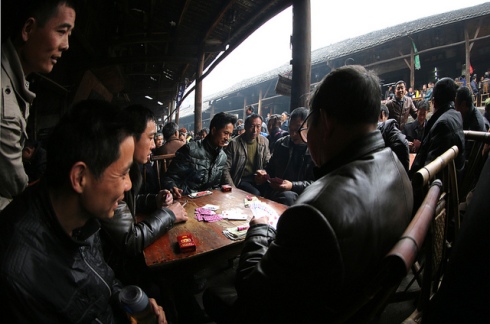 Un juego de cartas en China